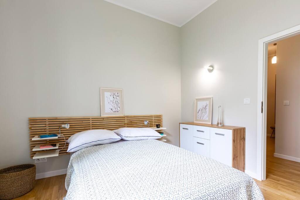Bright And Cozy Apartment Near Park, With A Huge Terrace. Warschau Exterior foto