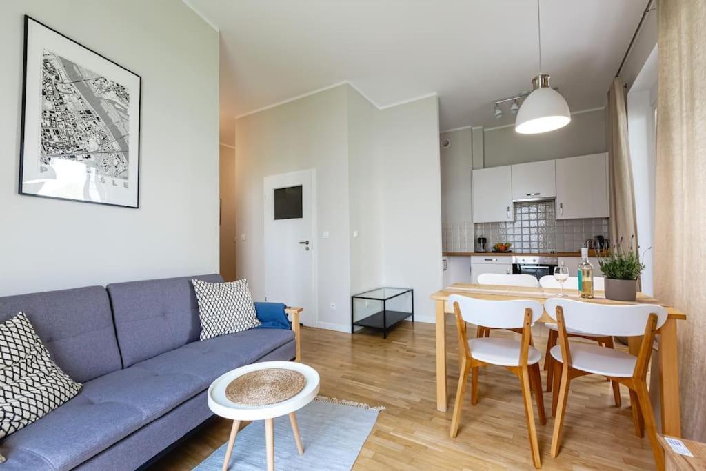 Bright And Cozy Apartment Near Park, With A Huge Terrace. Warschau Exterior foto